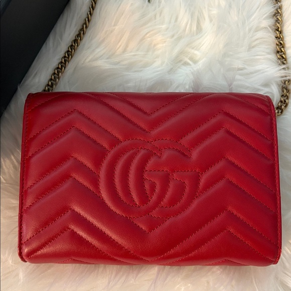 Gucci Red Quilted Leather Clutch - Picture 7 of 8